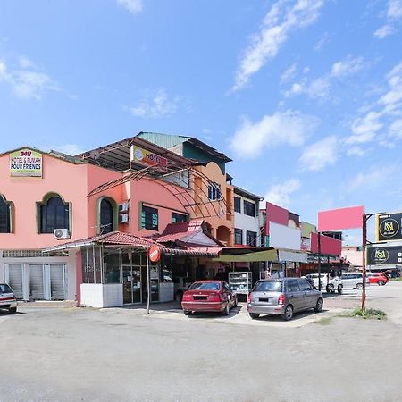 Oyo 90321 Hotel Bajet Sri Manal Tanah Merah  Eksteriør bilde