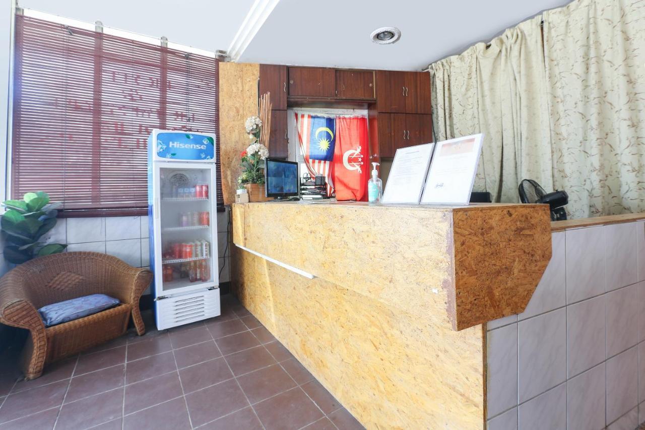Oyo 90321 Hotel Bajet Sri Manal Tanah Merah  Eksteriør bilde