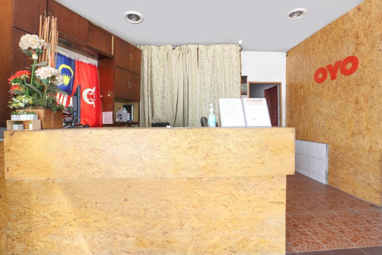 Oyo 90321 Hotel Bajet Sri Manal Tanah Merah  Eksteriør bilde