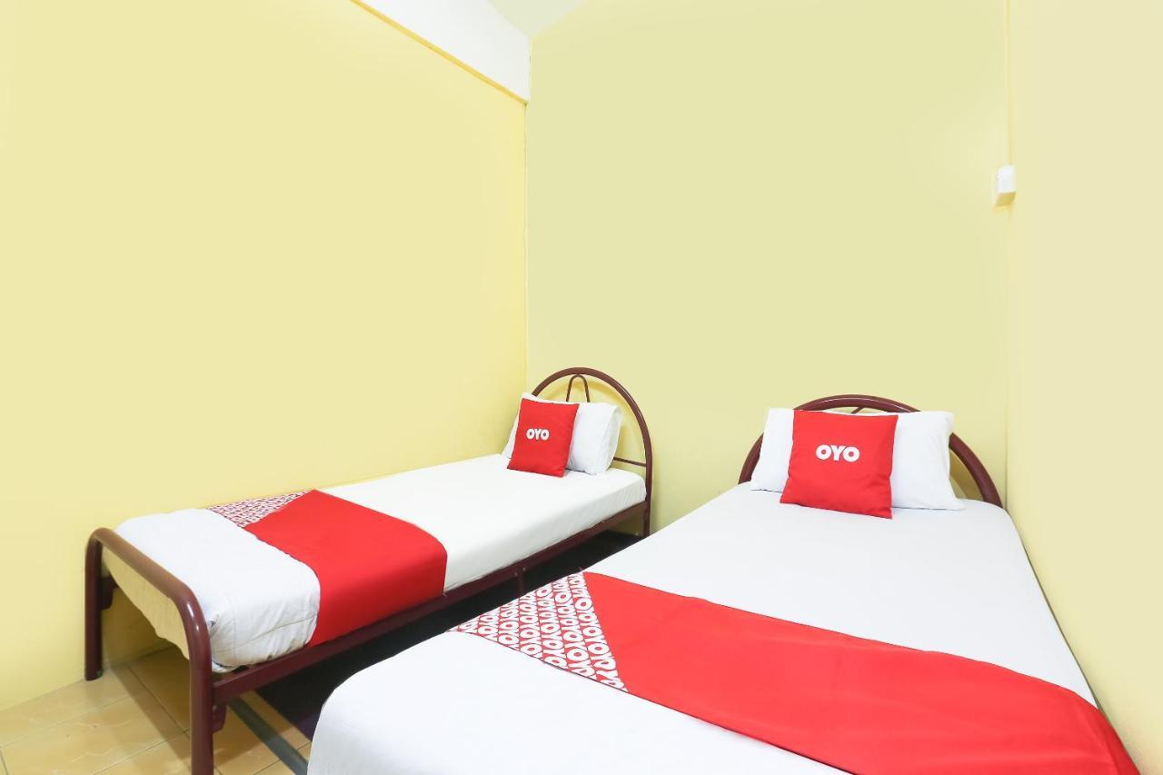 Oyo 90321 Hotel Bajet Sri Manal Tanah Merah  Eksteriør bilde