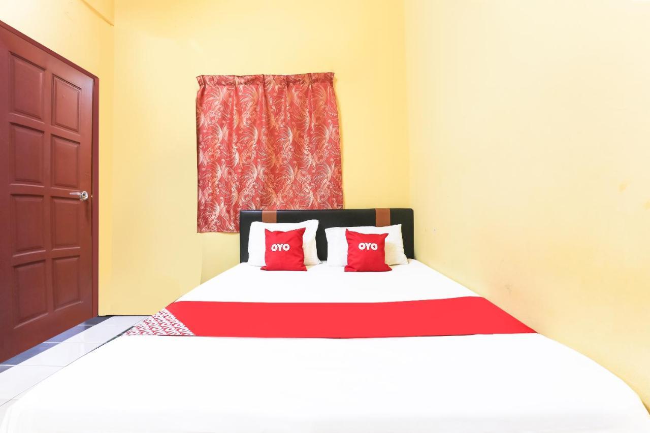Oyo 90321 Hotel Bajet Sri Manal Tanah Merah  Eksteriør bilde